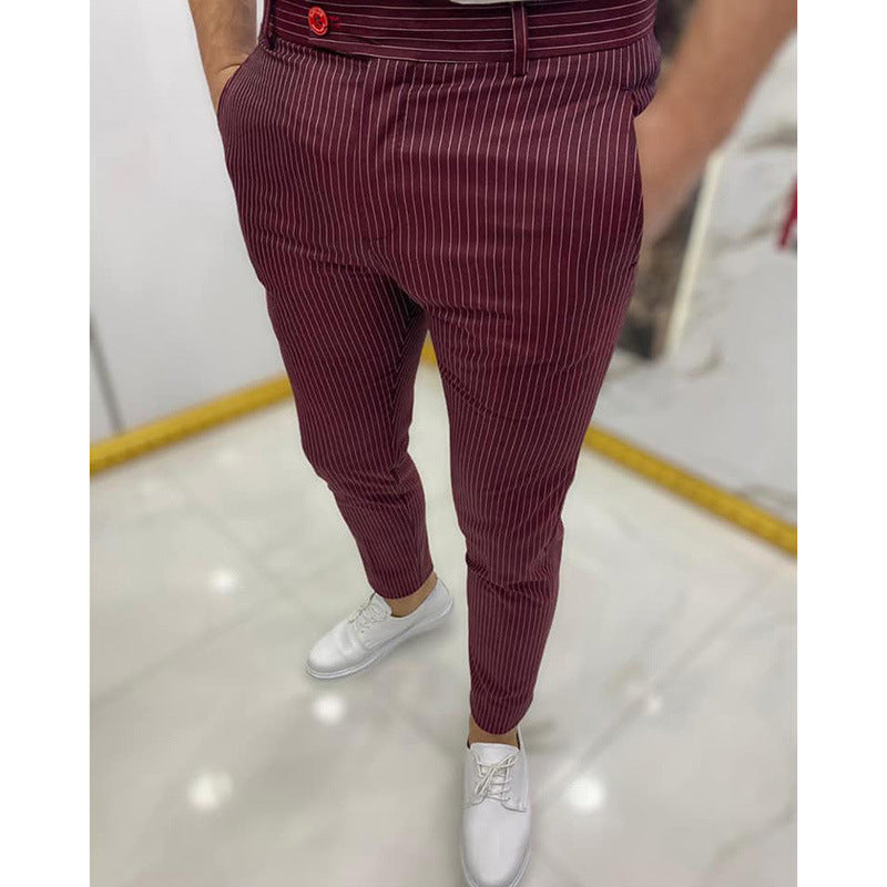 Pantalones informales de corte ajustado