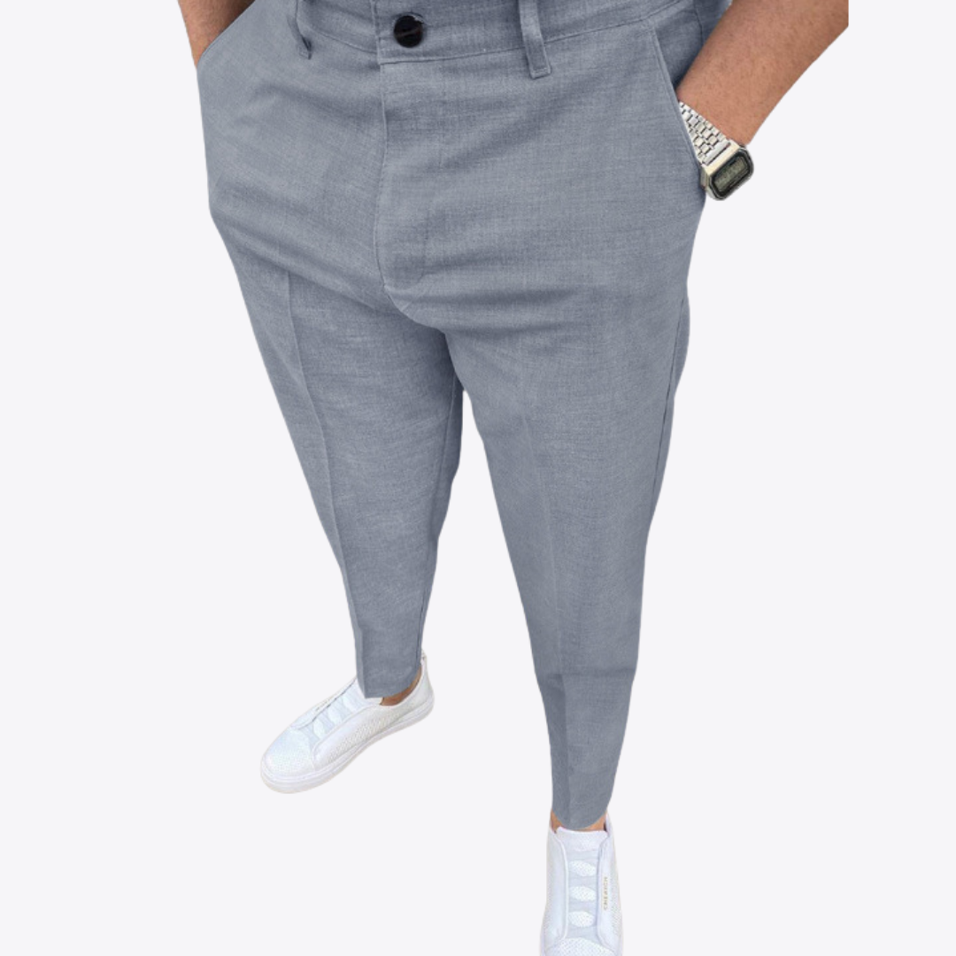 Pantalones informales de corte ajustado