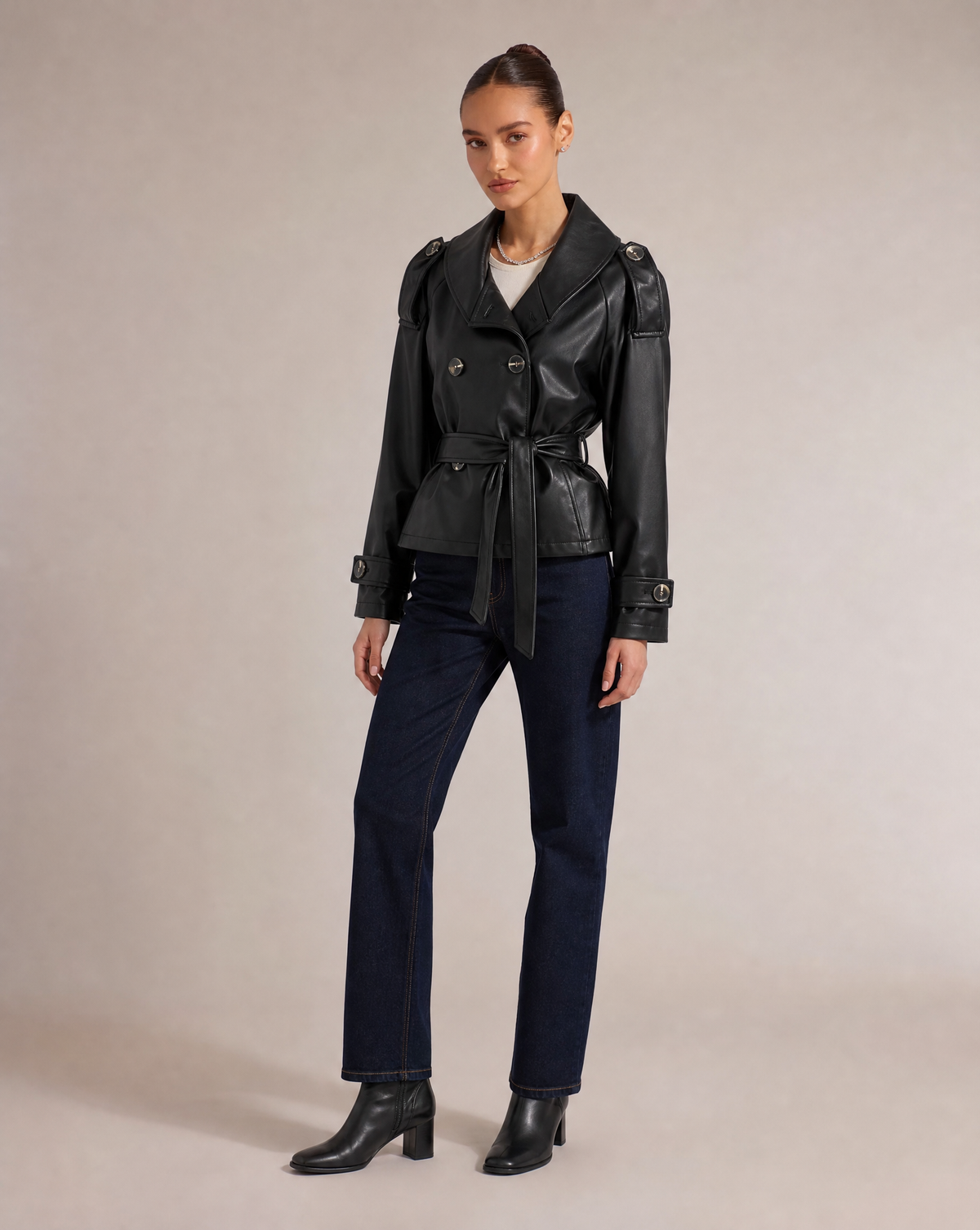 Giana / Chaqueta efecto cuero con cinturon